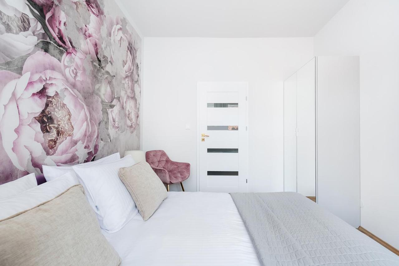 Gallery 7 - Apartment 3 Краков Экстерьер фото