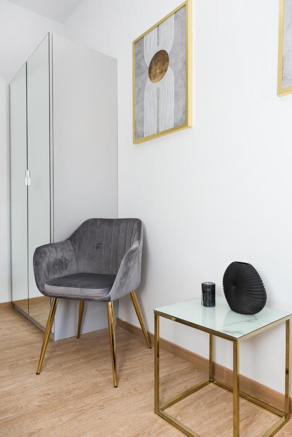 Gallery 7 - Apartment 3 Краков Экстерьер фото